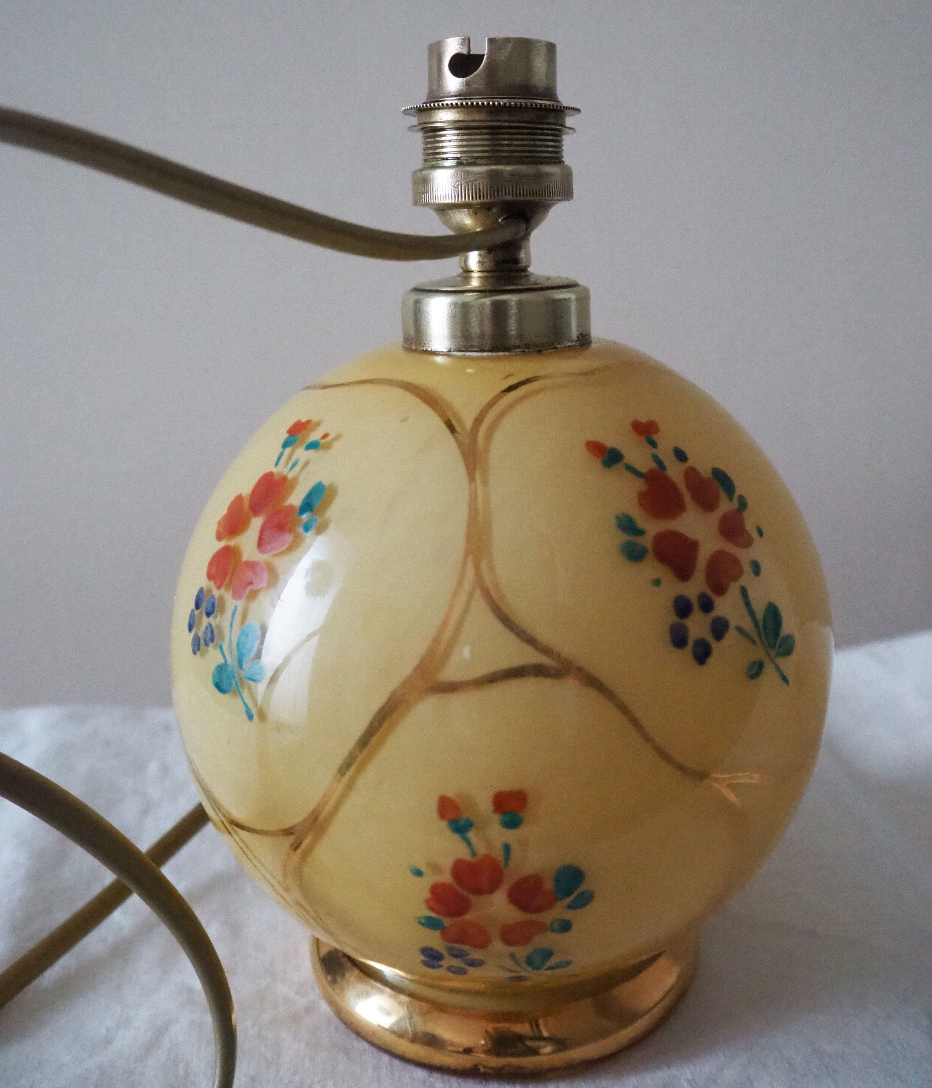 Old lamp foot ball to pose / table / bedside / side glass – floral print