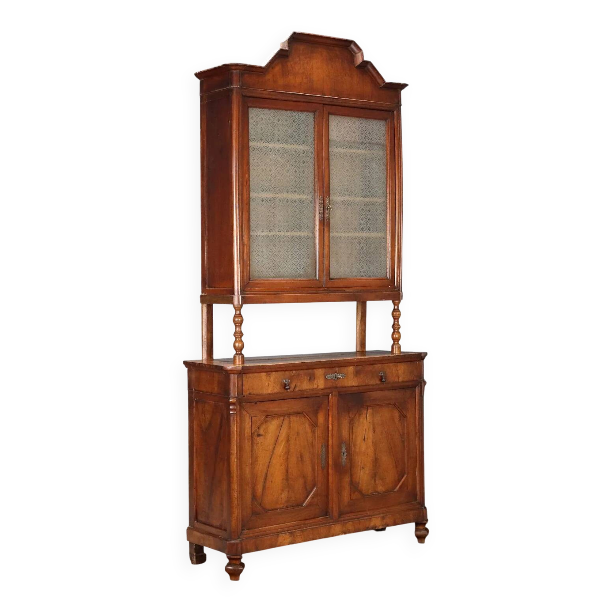 Antique Umbertine buffet in walnut, Italy, 19th century