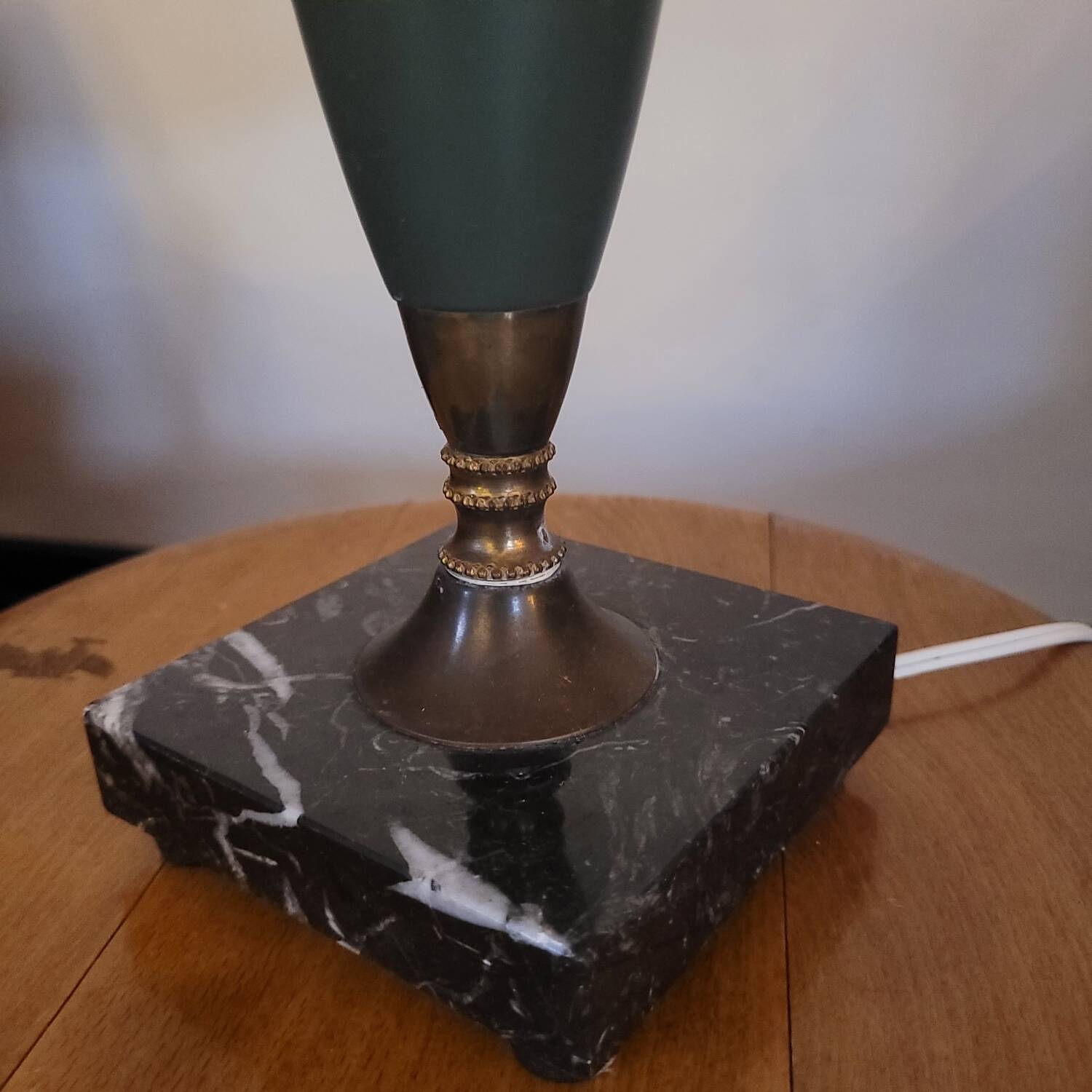 Vintage 1960s lamp – black veined marble and decorated metal