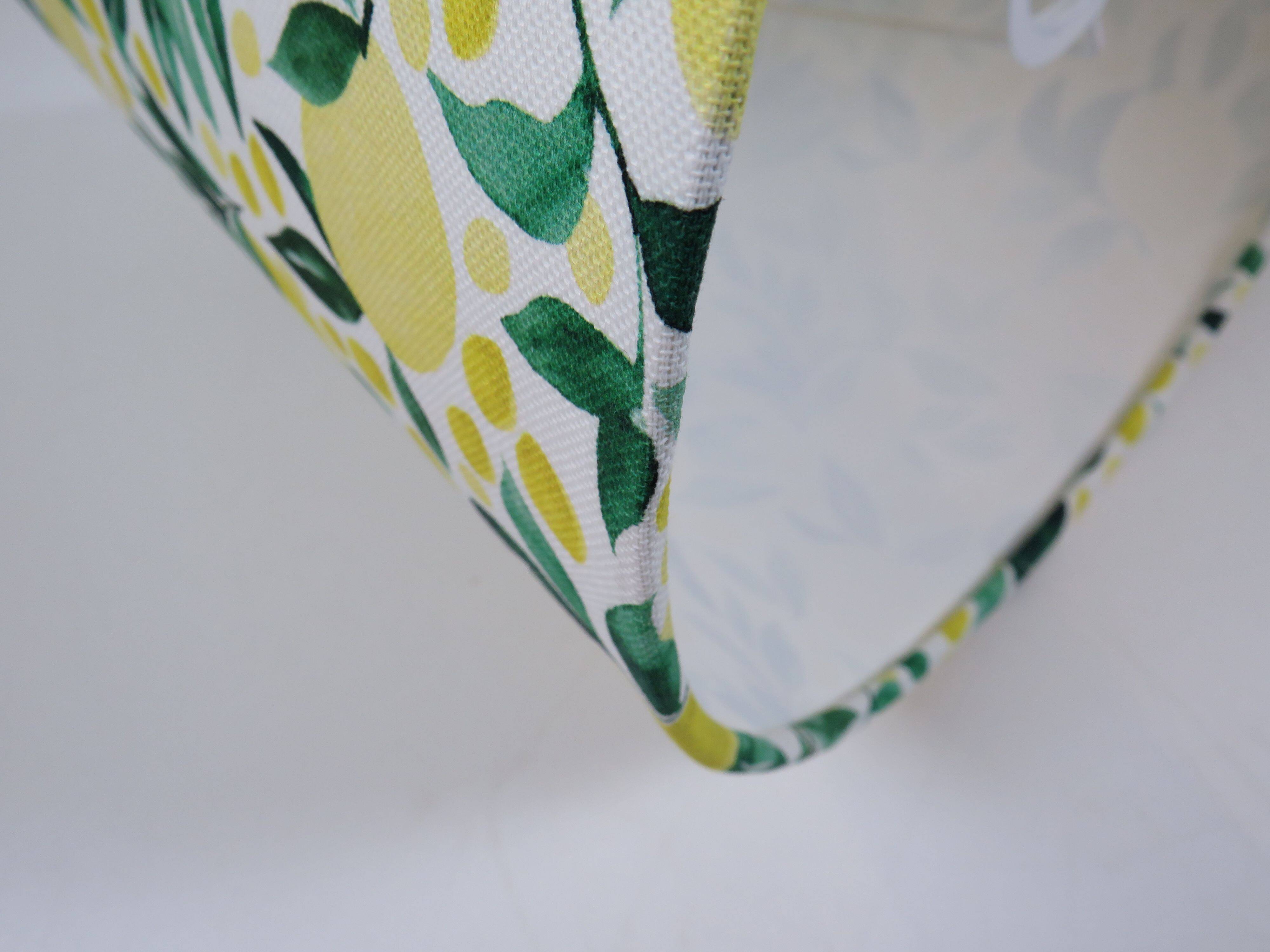 Lampe vintage en céramique blanche avec abat-jour citron, sur mesure