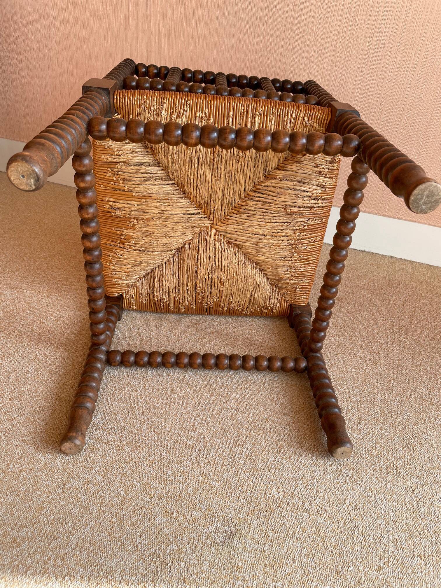 Turned wood corner chair
