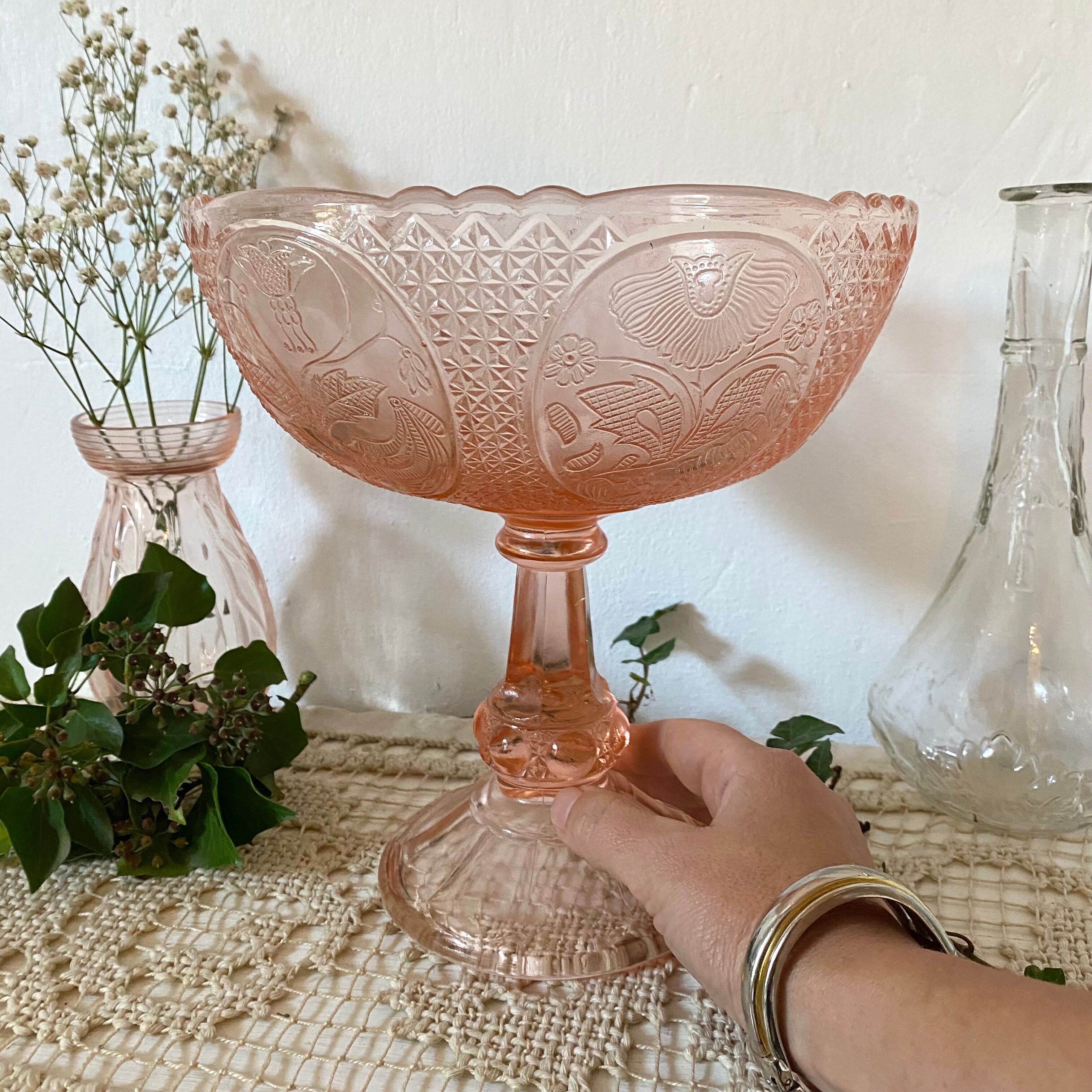 Glass fruit cup