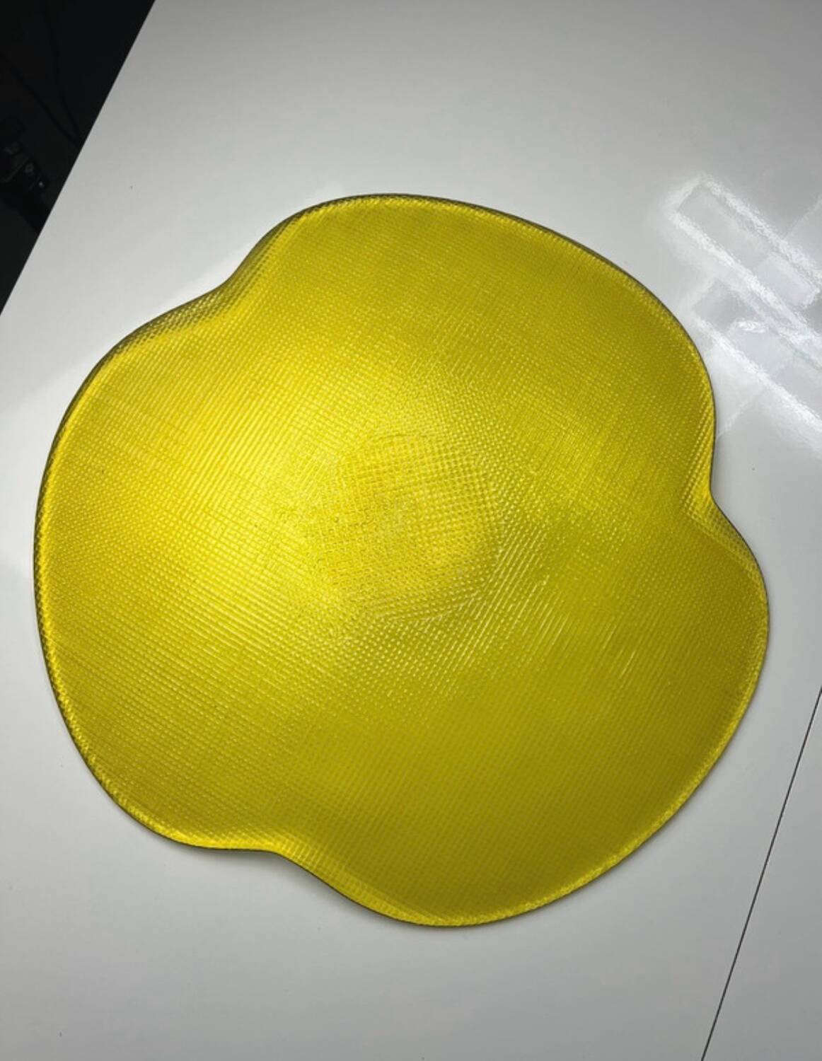 Grand plat jaune transparent Vintage
