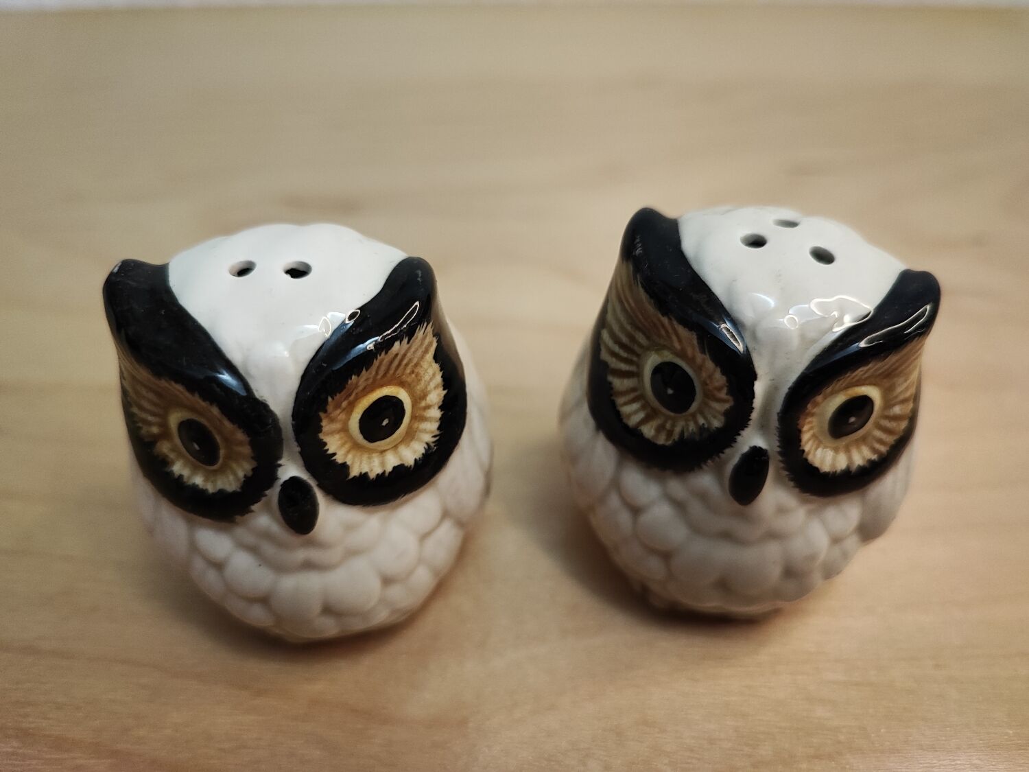 Owl salt and pepper shaker