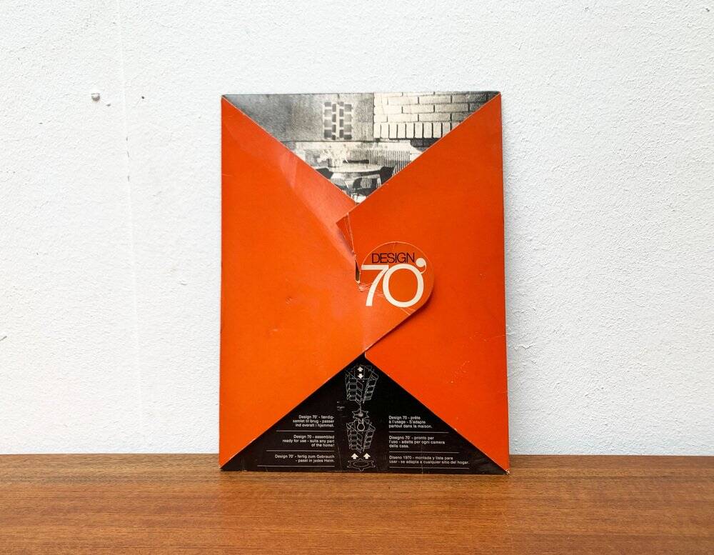 Yellow folding pendant lamp from the mid-century space age by Gunner Jensen, 1970s.