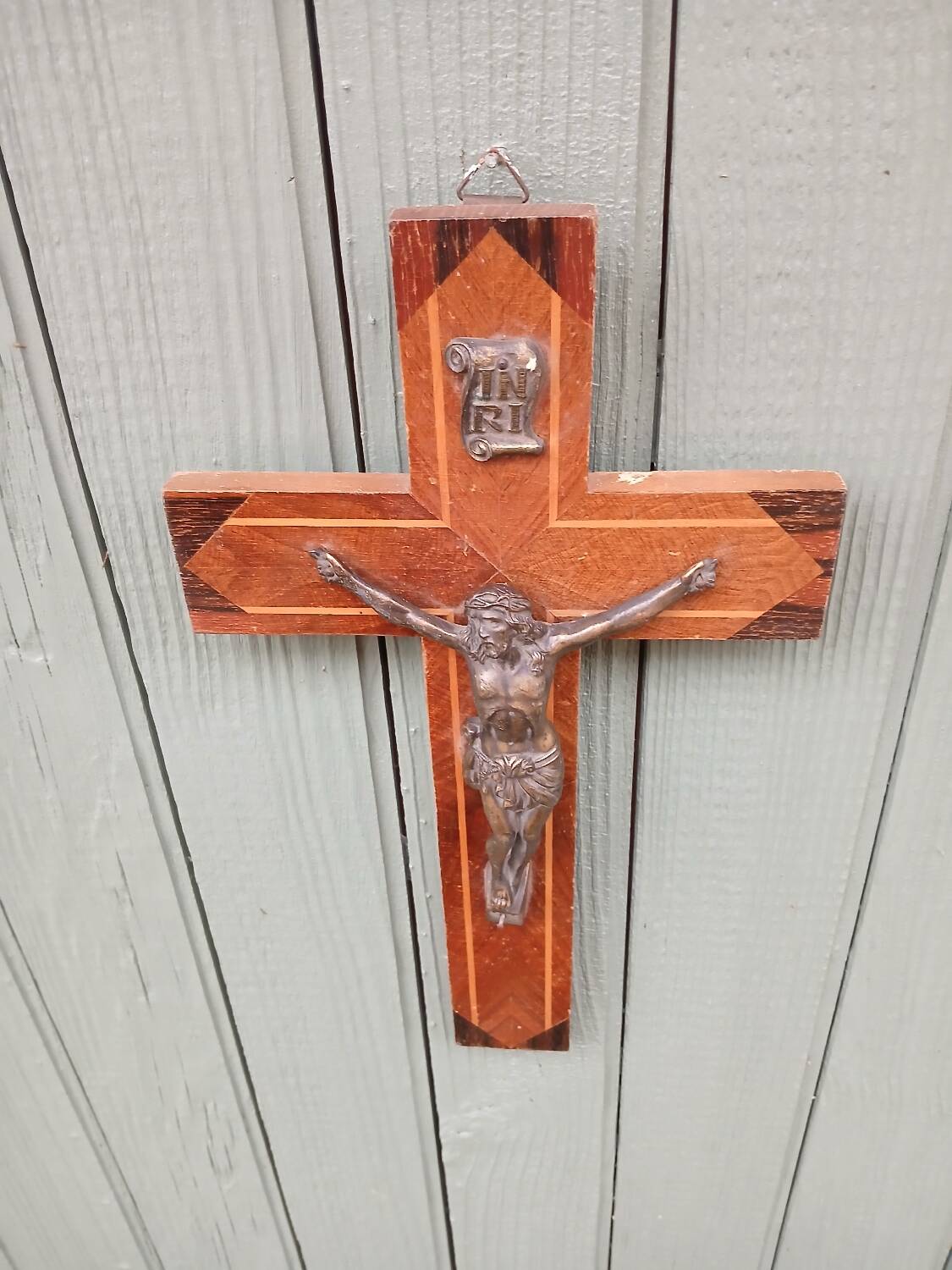 2 ancient crucifixes