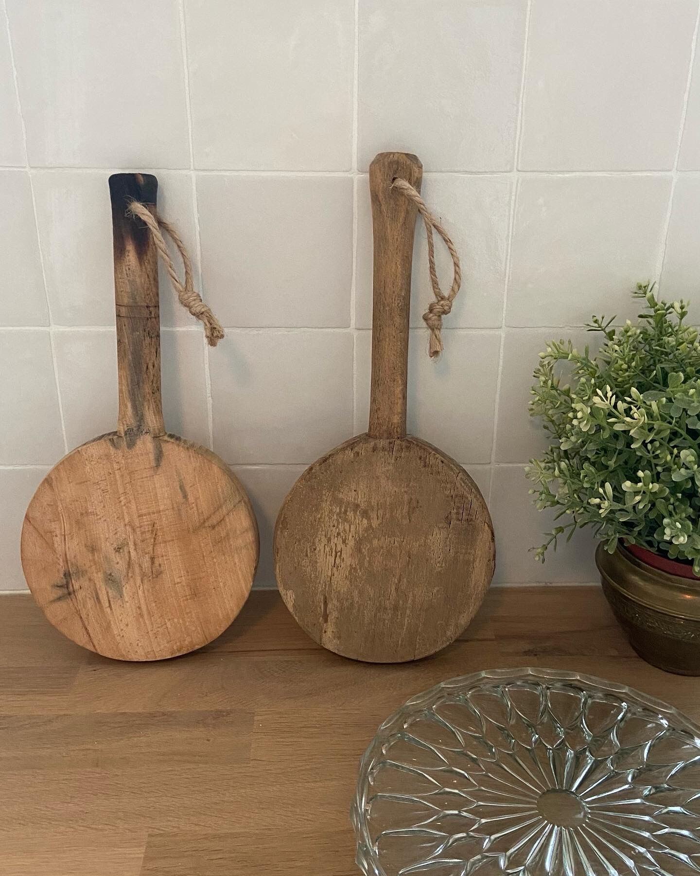 Christmas Pop-up 2022 - Vintage Cutting Board / Washerwoman Beater