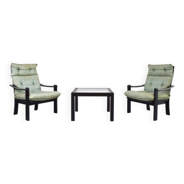 Mid-Century Danish Lounge Chairs and Coffe Table, 1970s.