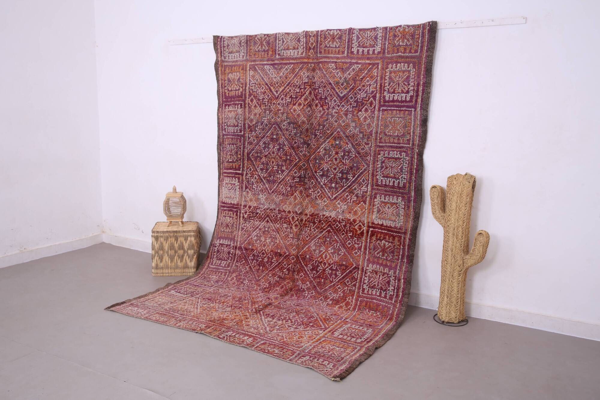 Purple Vintage Moroccan Rug 187 x 296 cm, Berber Handmade Wool Rug Bohemian