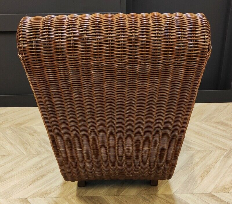 Vintage lounge chair