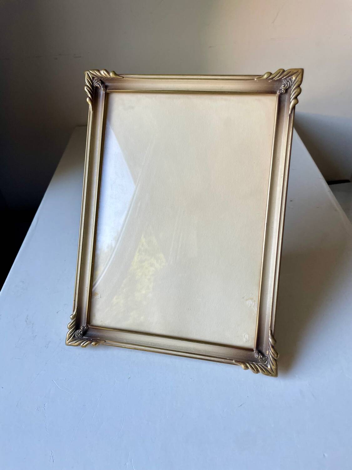 Art deco vintage metal gold coloured picture frame brass 20 cm x 15 cm convex glass