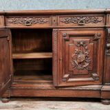 Half-moon style half-moon style sideboard Renaissance in solid walnut around 1850