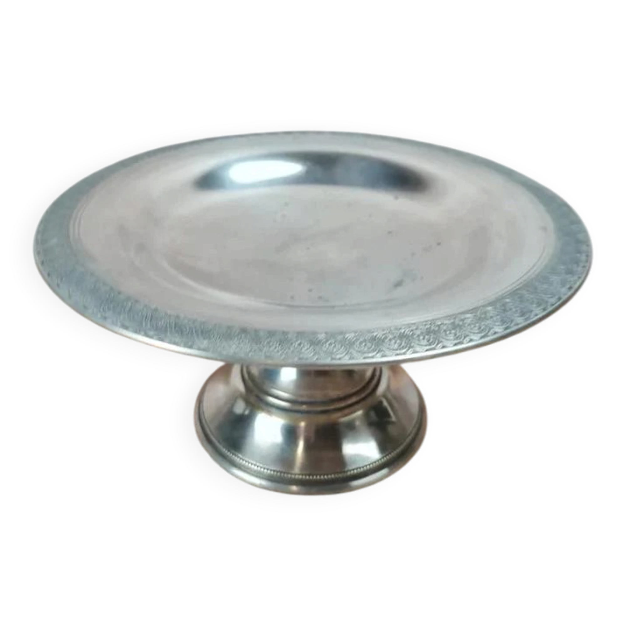 Vintage silver-plated compote with engraved frieze.