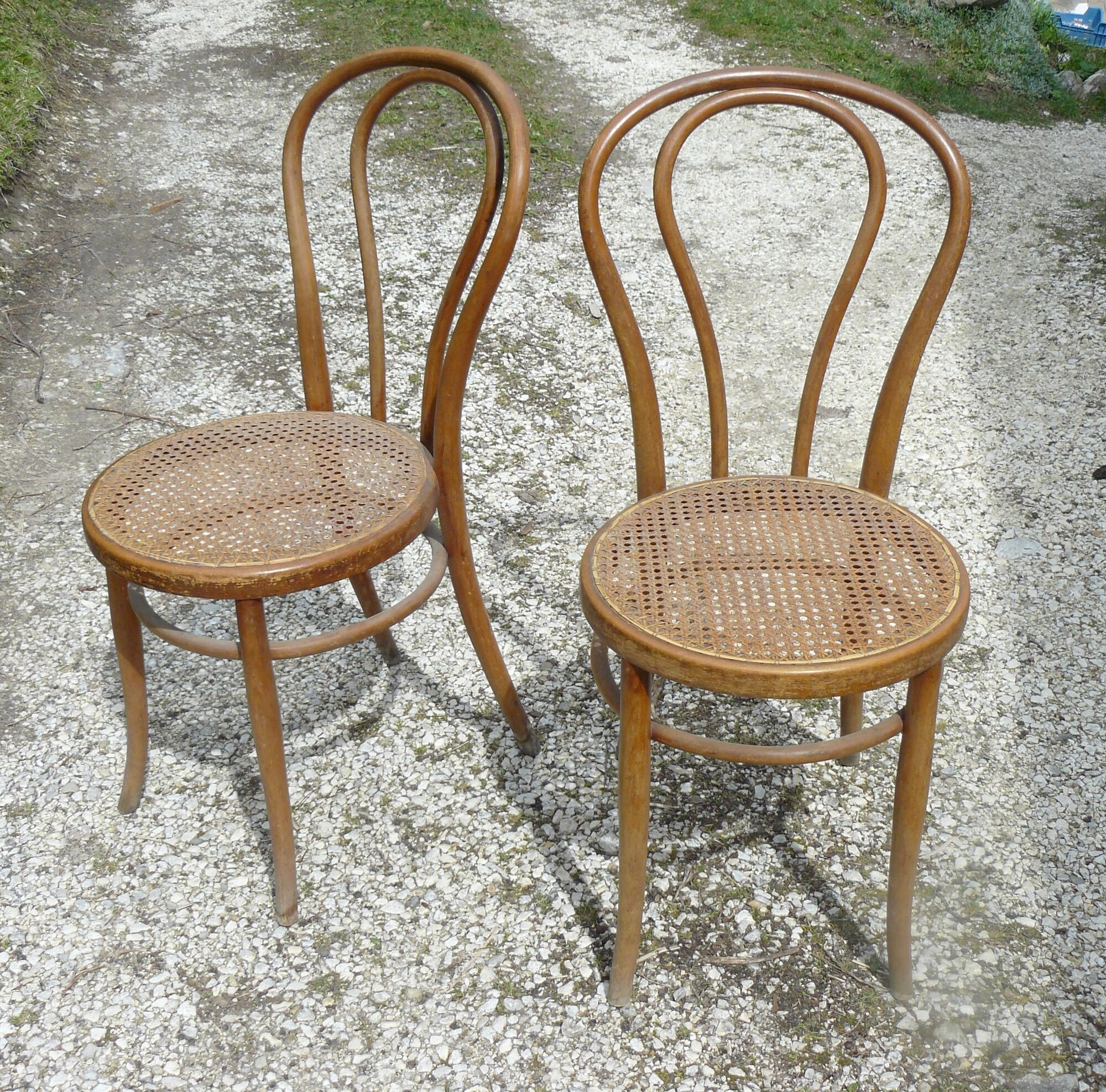 Pair of chairs bistrot tanned j & j khon curved wood
