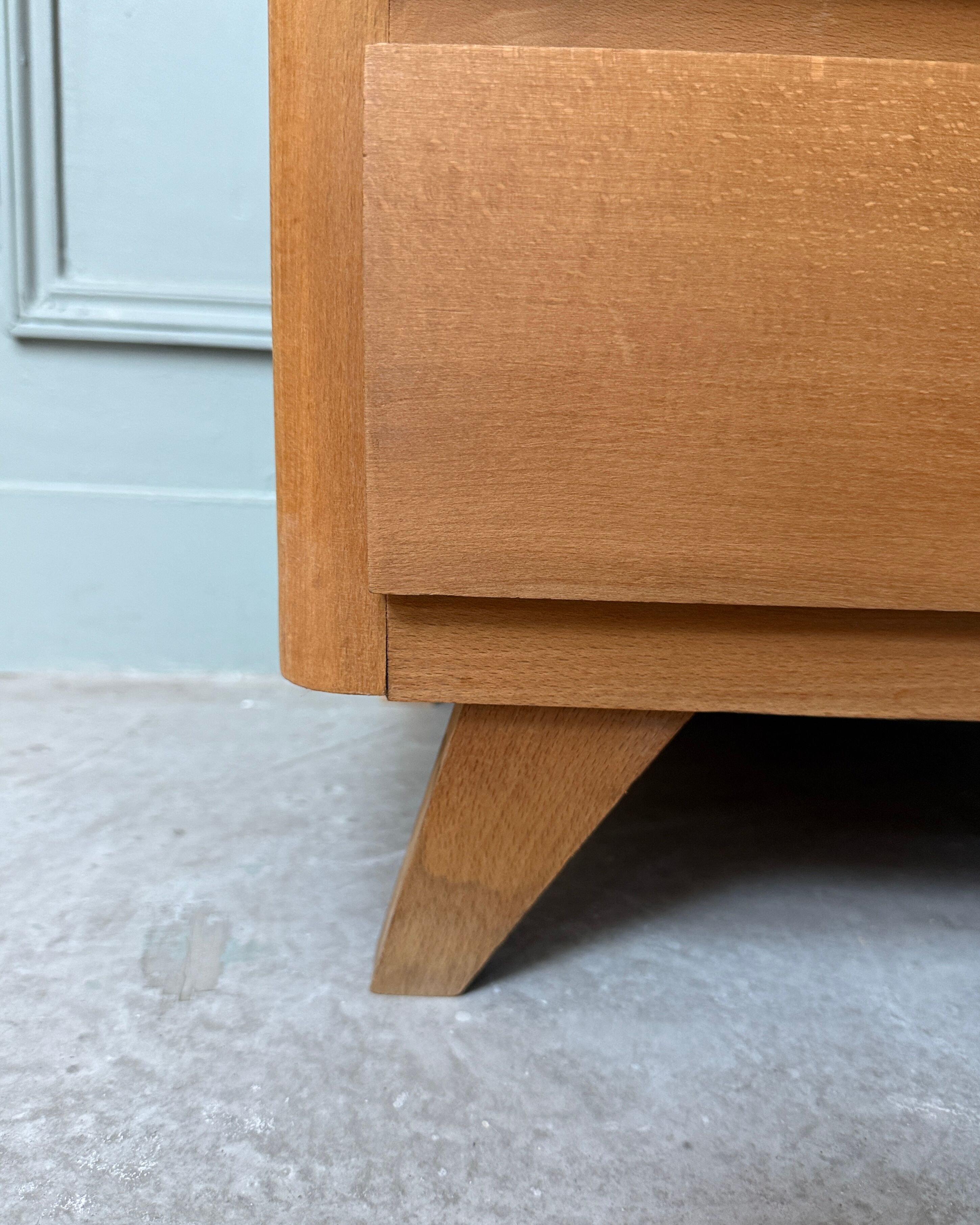 Commode vintage à 5 tiroirs (rénovée)