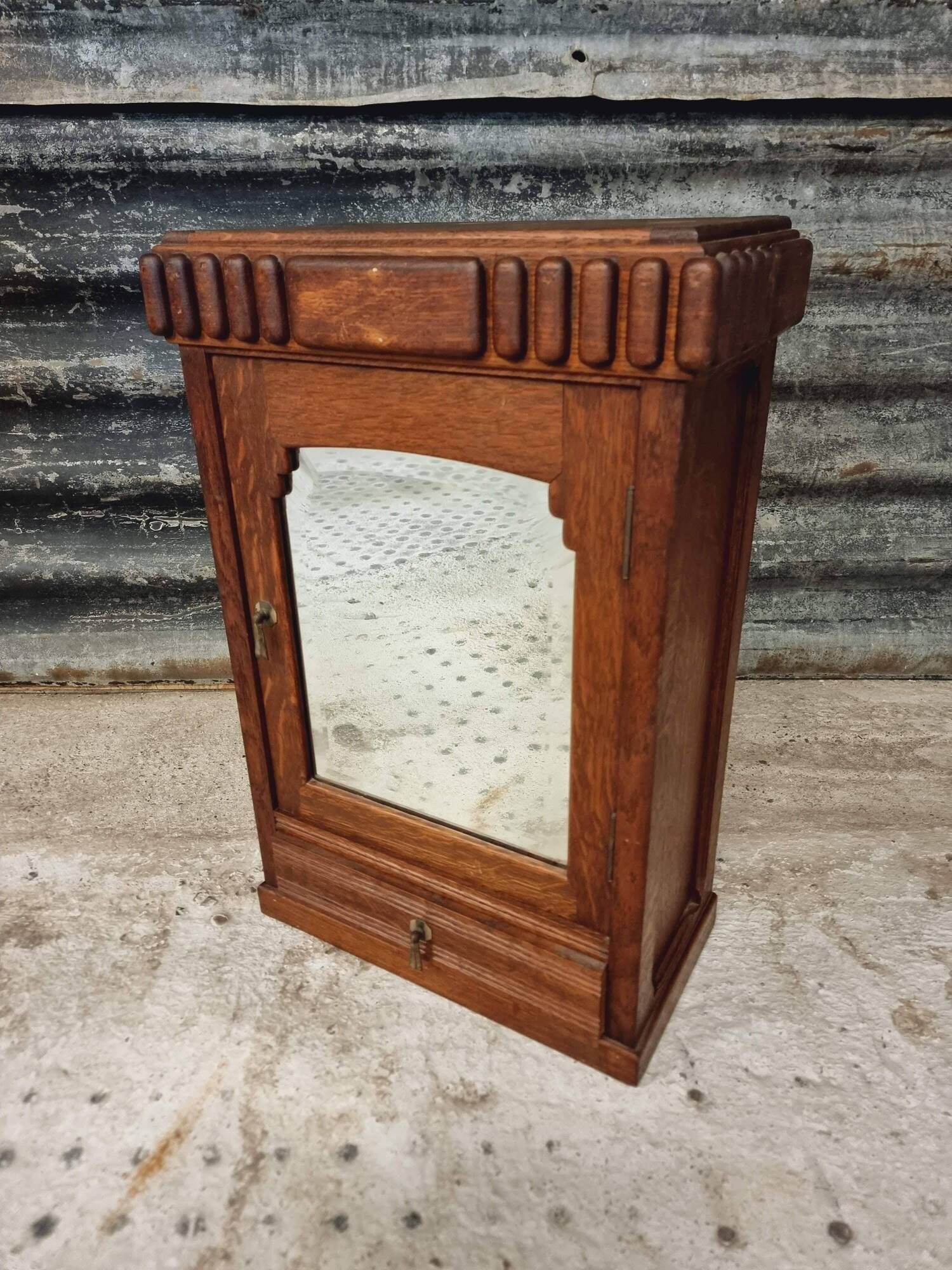 Antique medicine cabinet hanging cabinet Art Deco oak