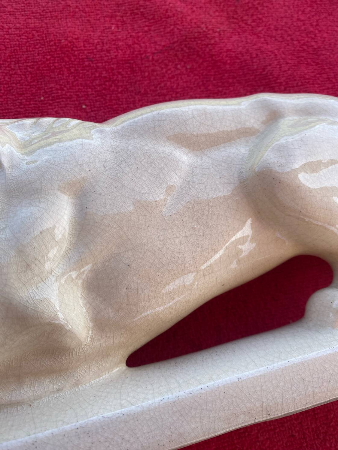 Fontinelle crackled ceramic walking lion