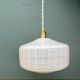 Suspension globe vintage en opaline blanche