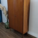 Armoire vintage