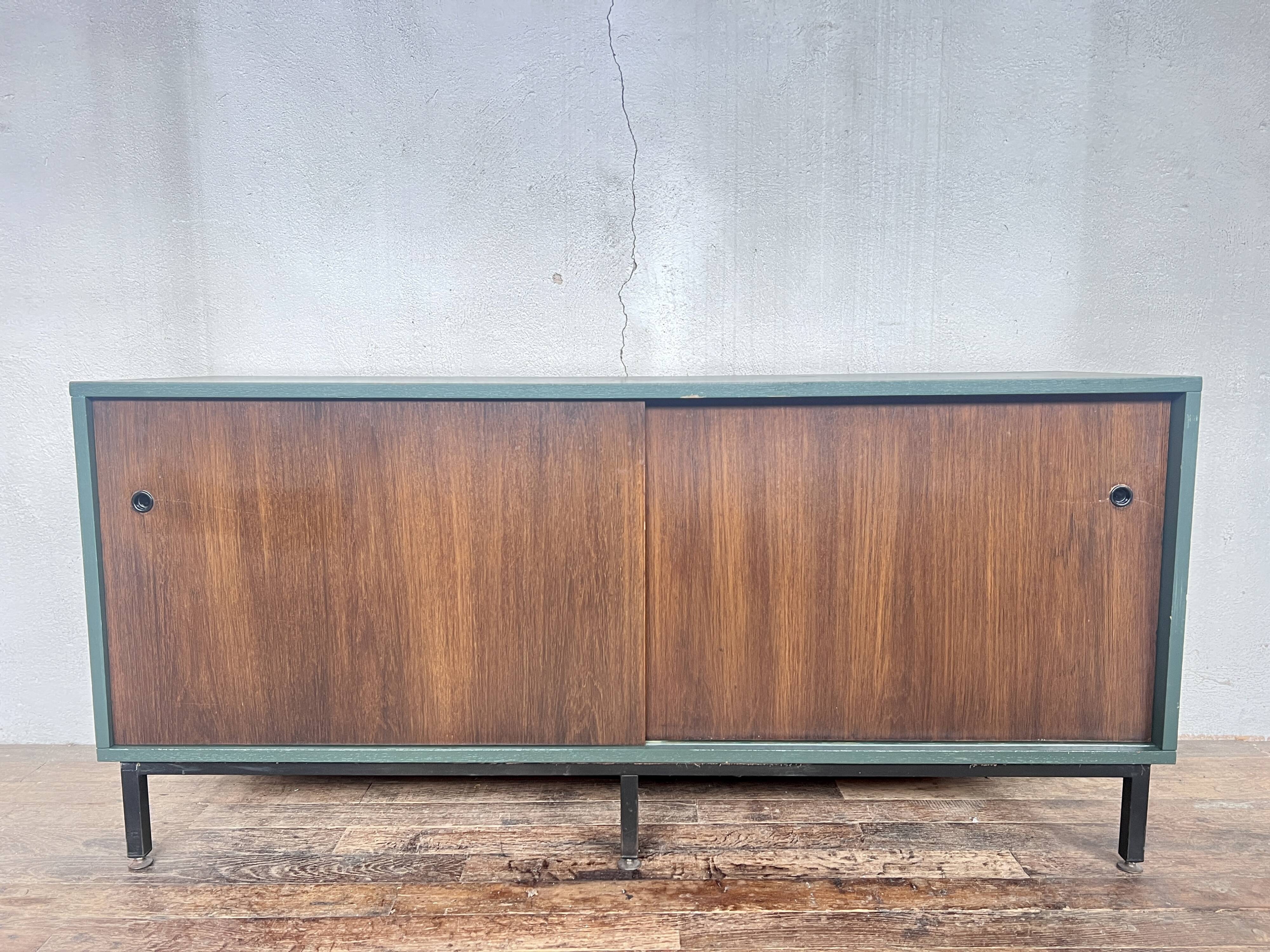Sliding doors 1960