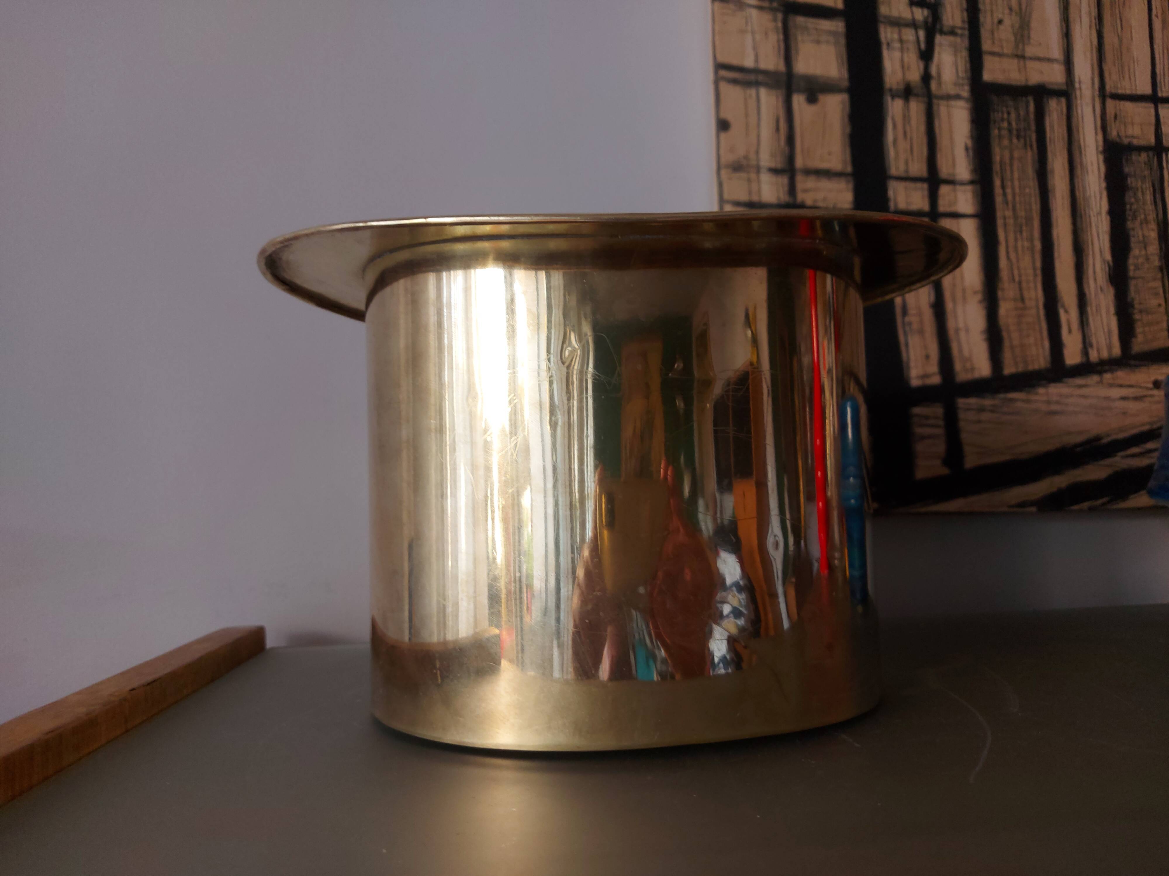 Champagne bucket hat in gilded brass