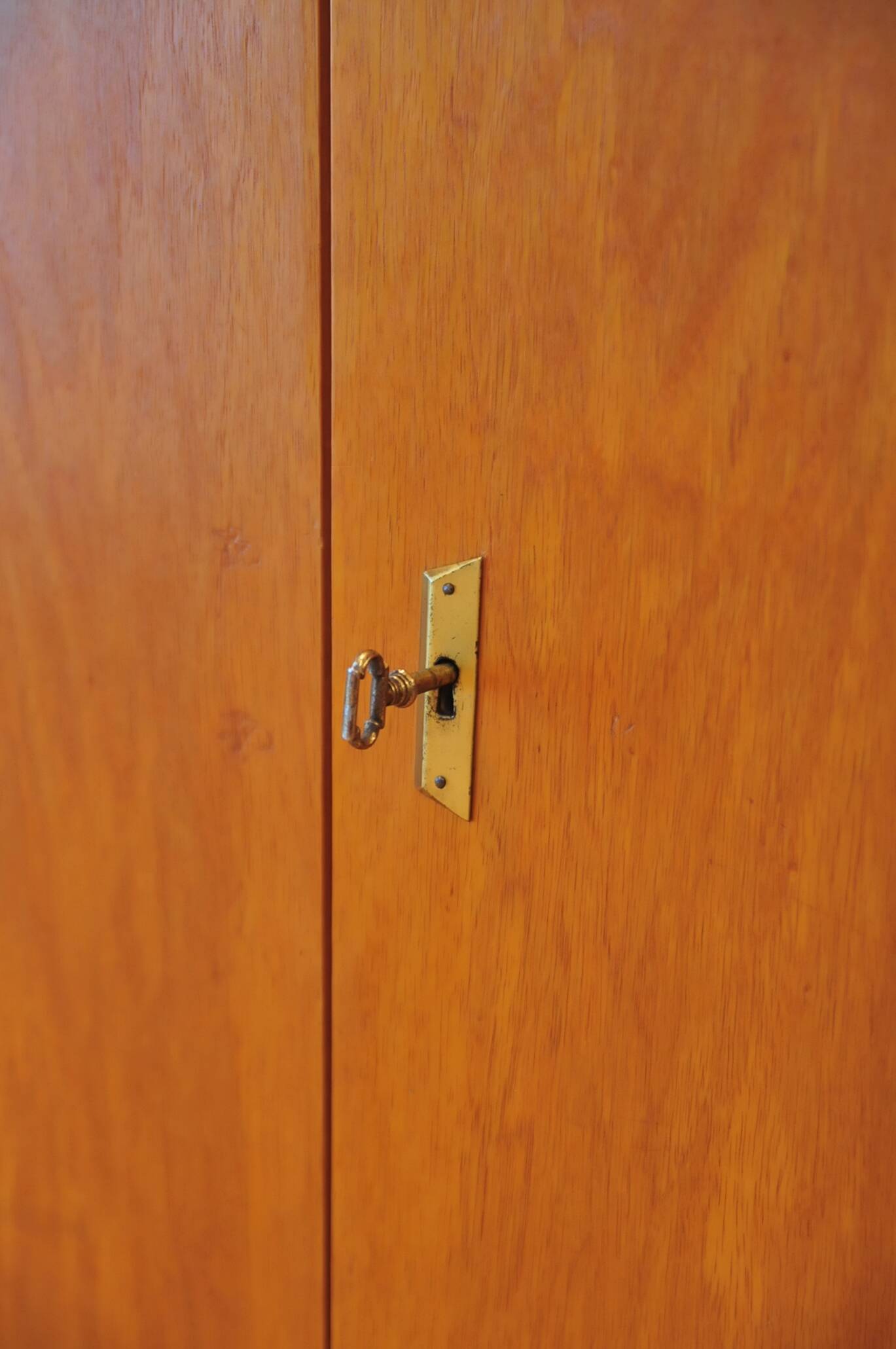 Light wood wardrobe, 1960s