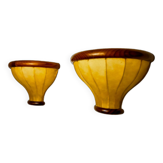 Pair of “Cocoon” wall lights, resin and pine, Italy, 1970