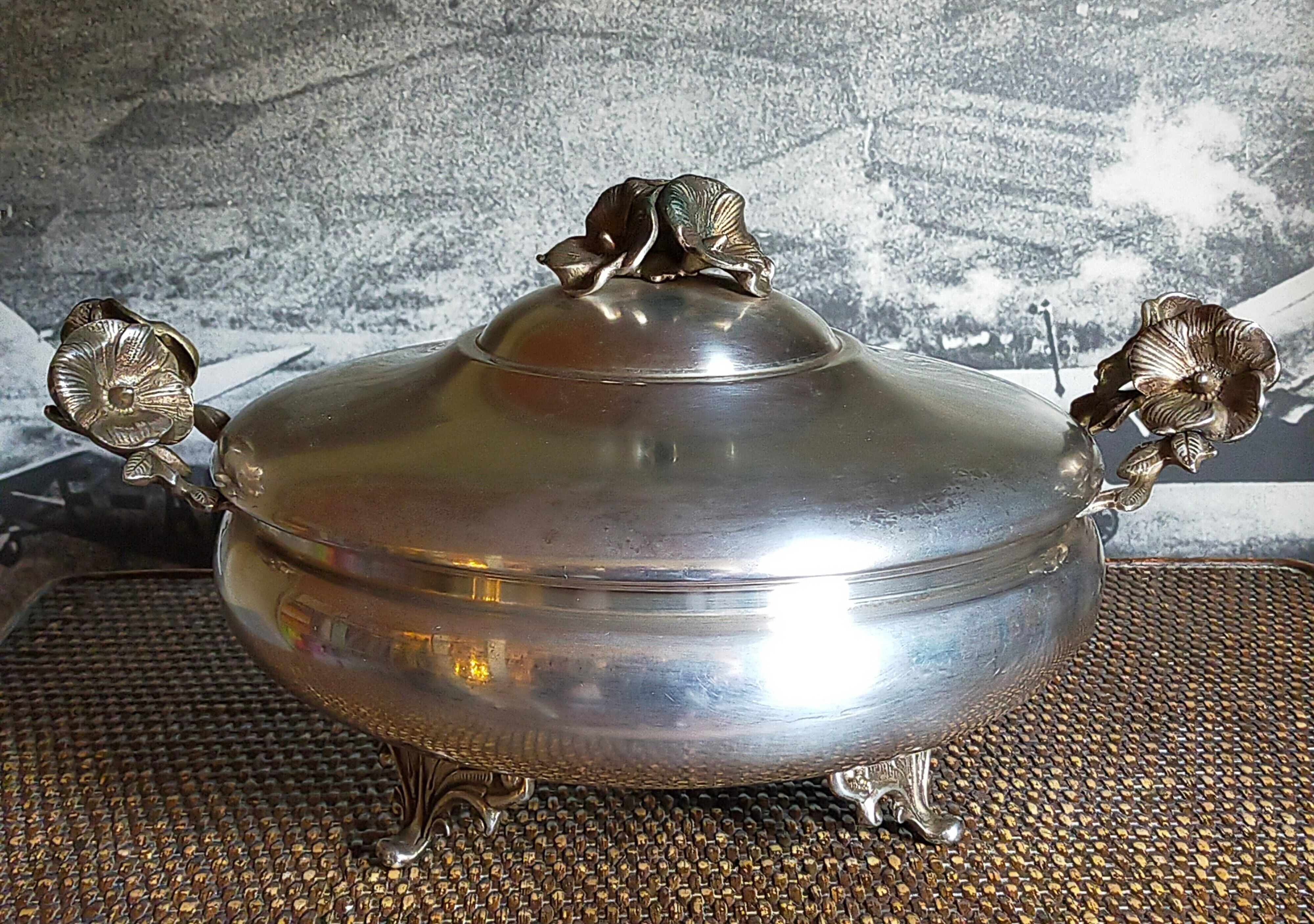 Alpaca silver metal serving dish with flowers