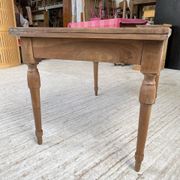 Table de ferme noyer plateau pivotable à allonges