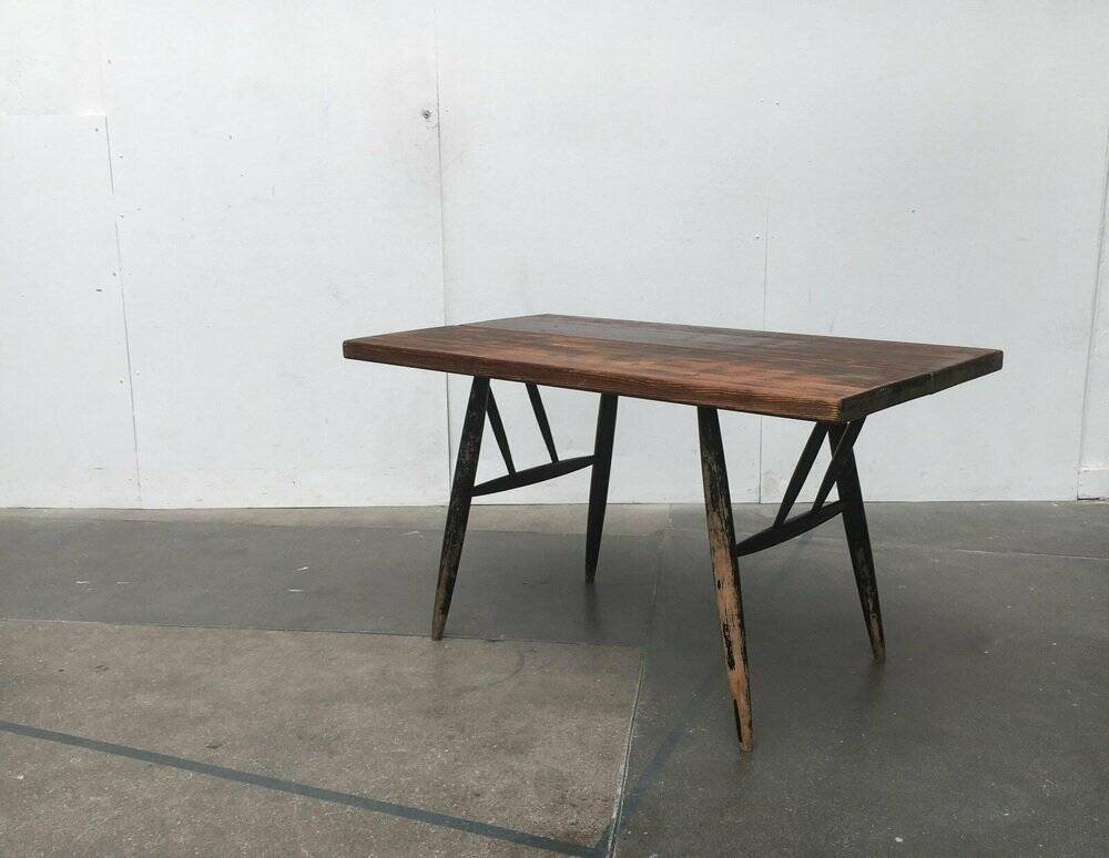 Pirkka Early dining table from the mid-century by Ilmari Tapiovaara for Laukaan Puu, 1960s.