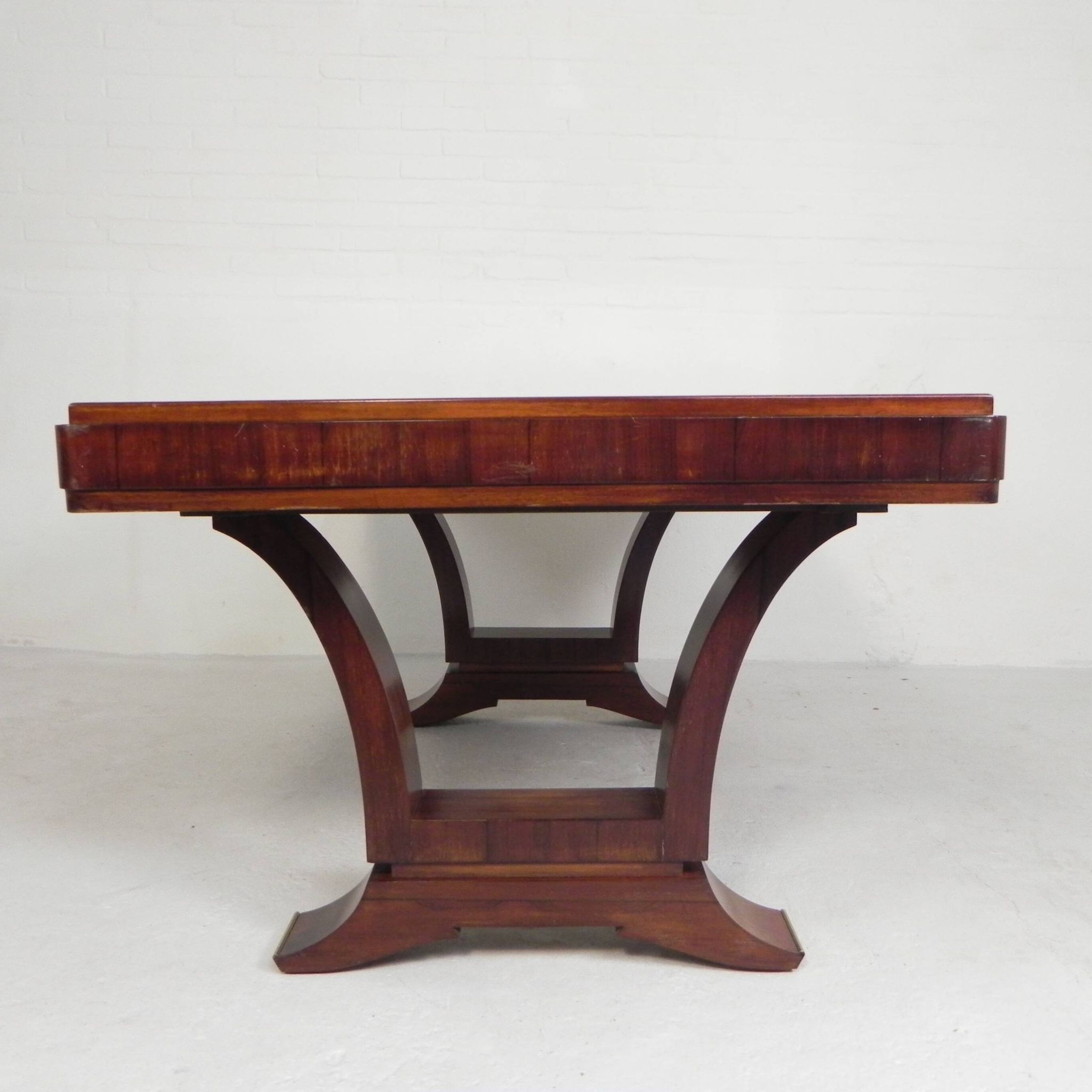 Art Deco dining table, rosewood veneer, extendable up to 248 cm, 1930s.