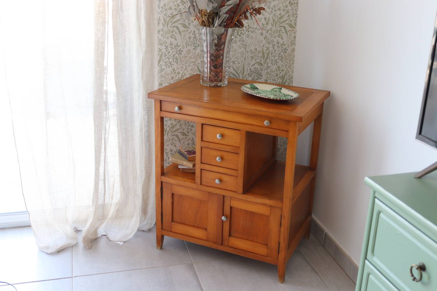 Vintage wooden console craft furniture