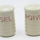 Salière et poivrière en céramique vintage