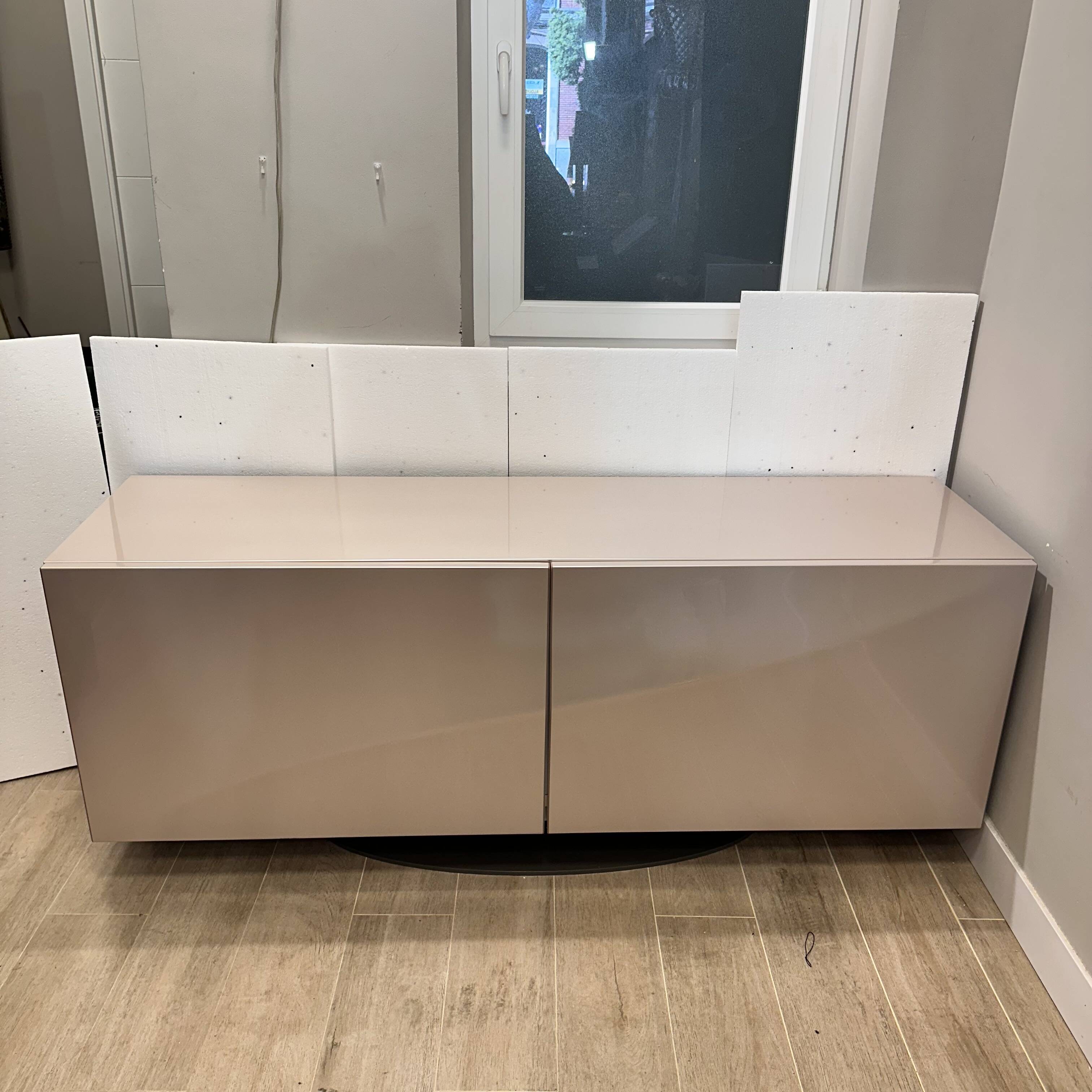 Buffet / sideboard "Speed Up", Sacha Lakic for Roche Bobois, contemporary design – France