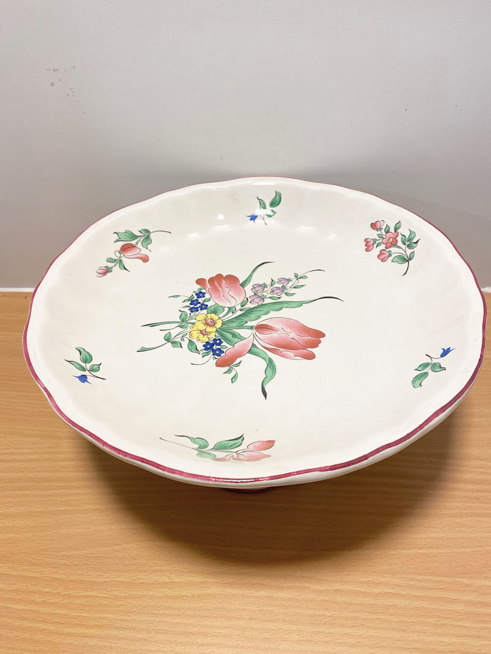 Standing cup, Luneville earthenware