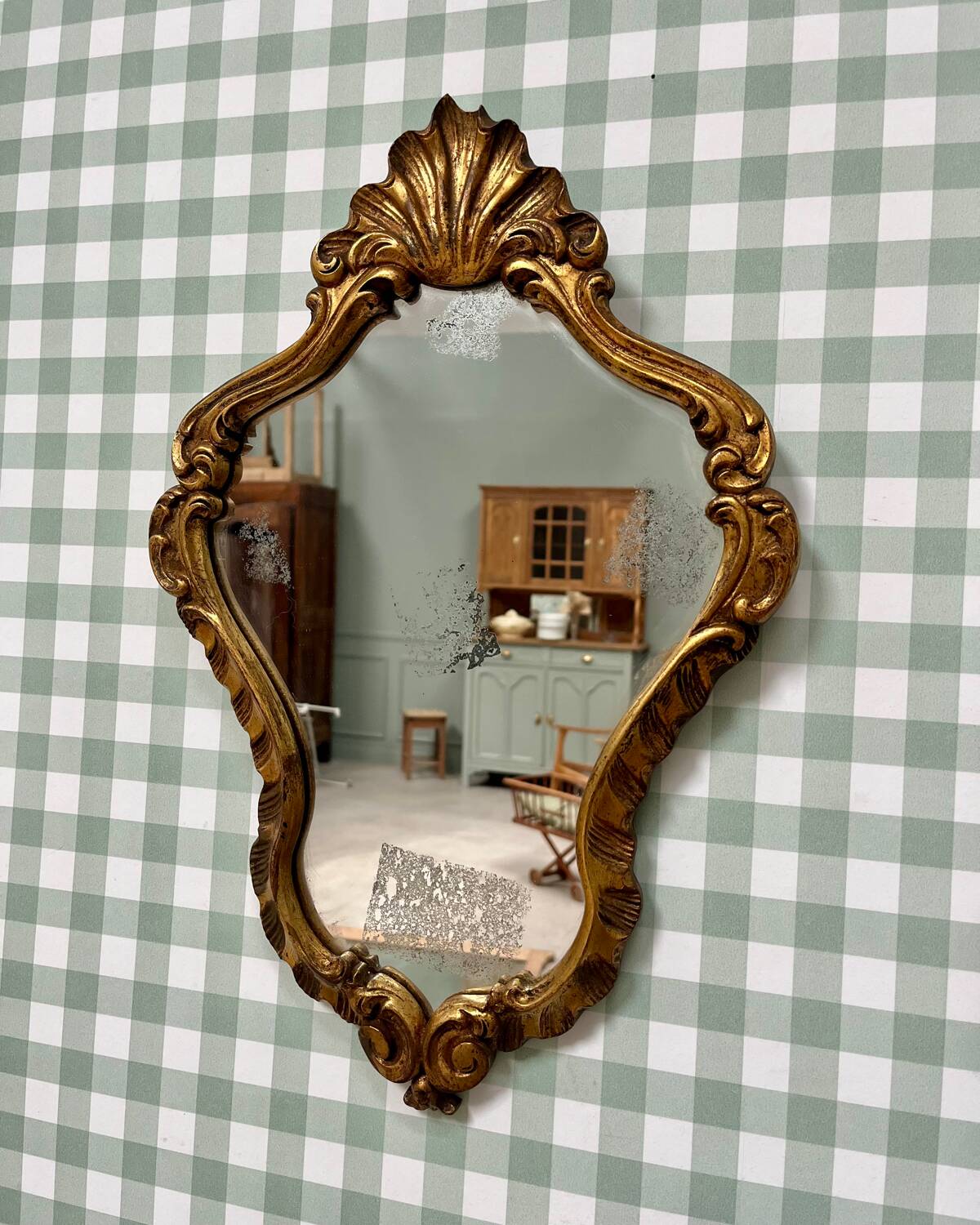 Baroque mirror in gilded wood