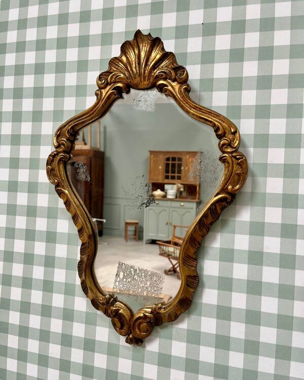 Miroir baroque en bois doré