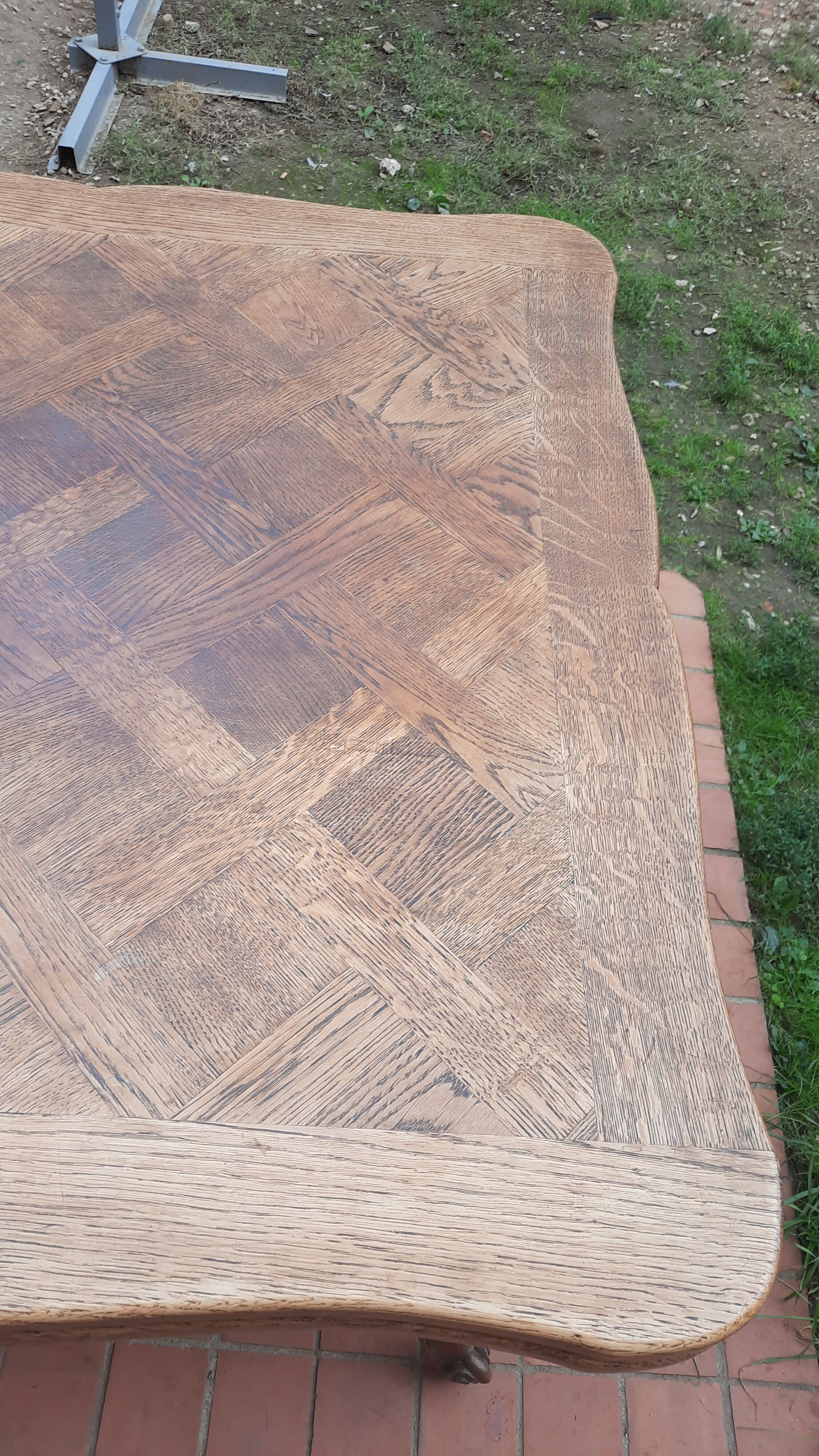 Vintage extendable table