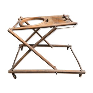 Chaise trotteur en bois pour bébé
