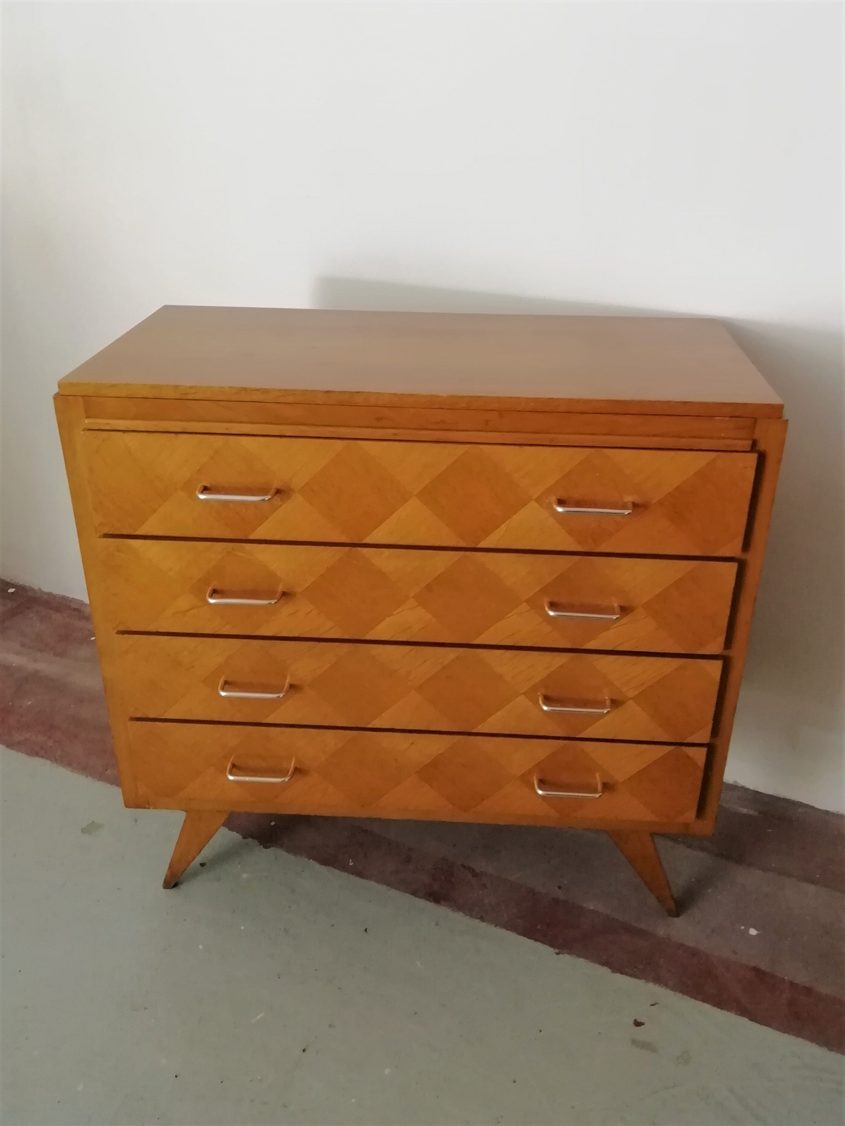 Dresser 50/60