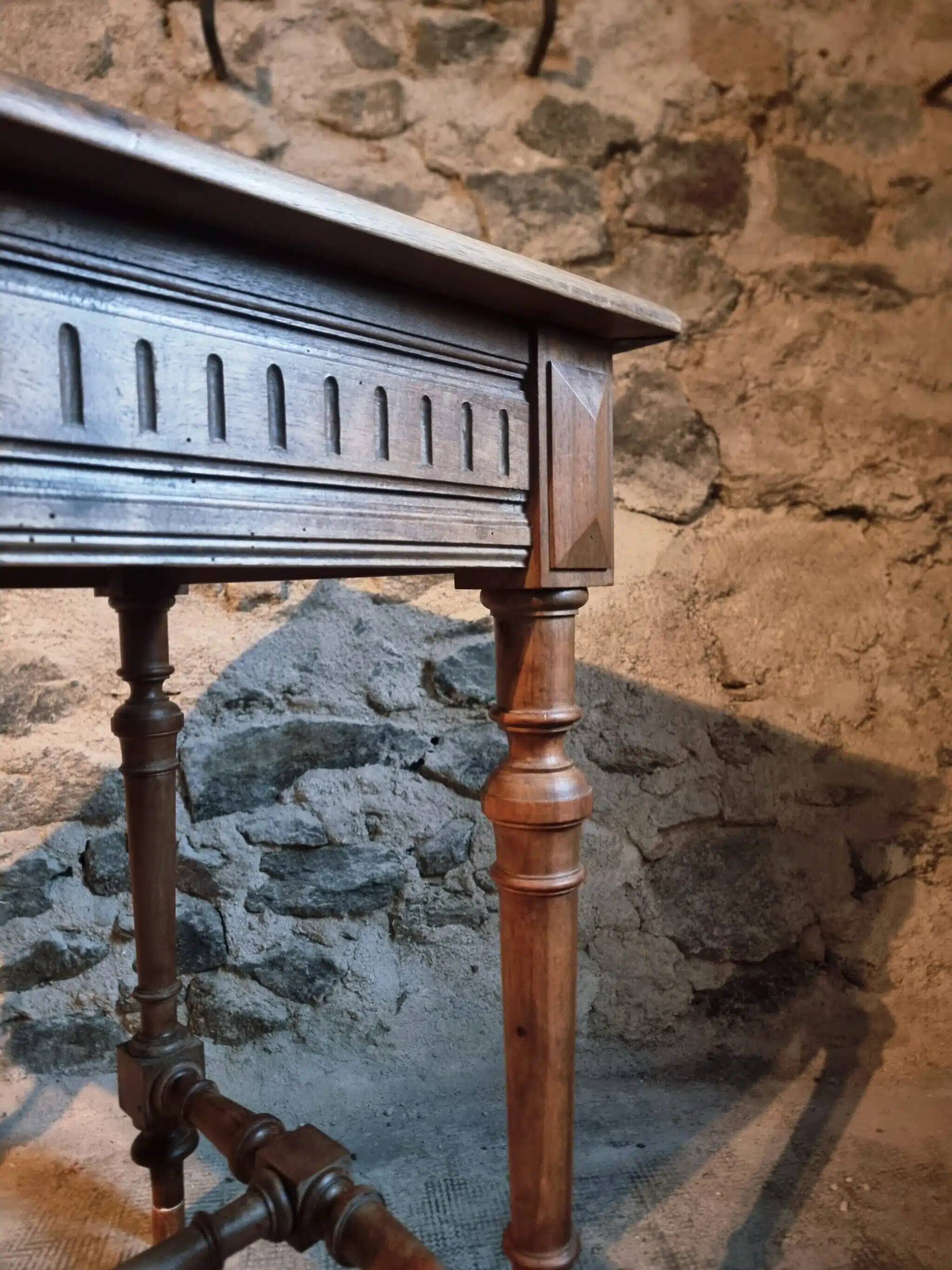 Vintage French writing table in walnut, 1930s.