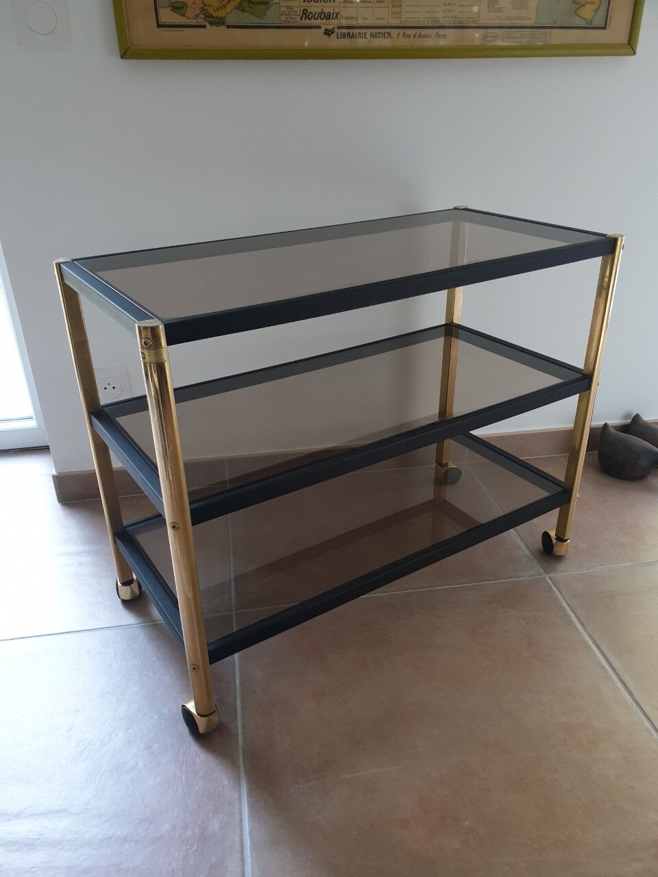 Old smoked glass service