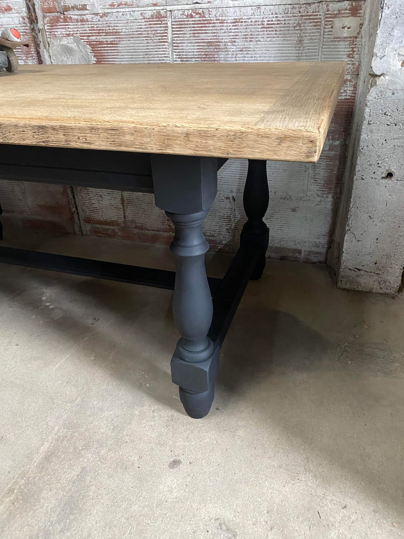 Farmhouse table