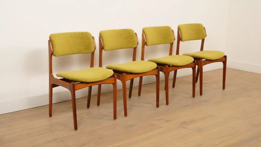 4 chaises de salle à manger | Erik Buch | Modèle 49 | Palissandre | Rembourrées