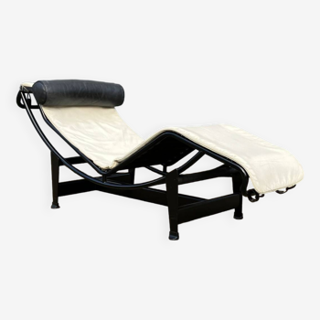 Cassina Le Corbusier Lc4 Black/white, low numbered 80's