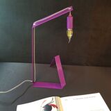 Lampe géométrique mauve
