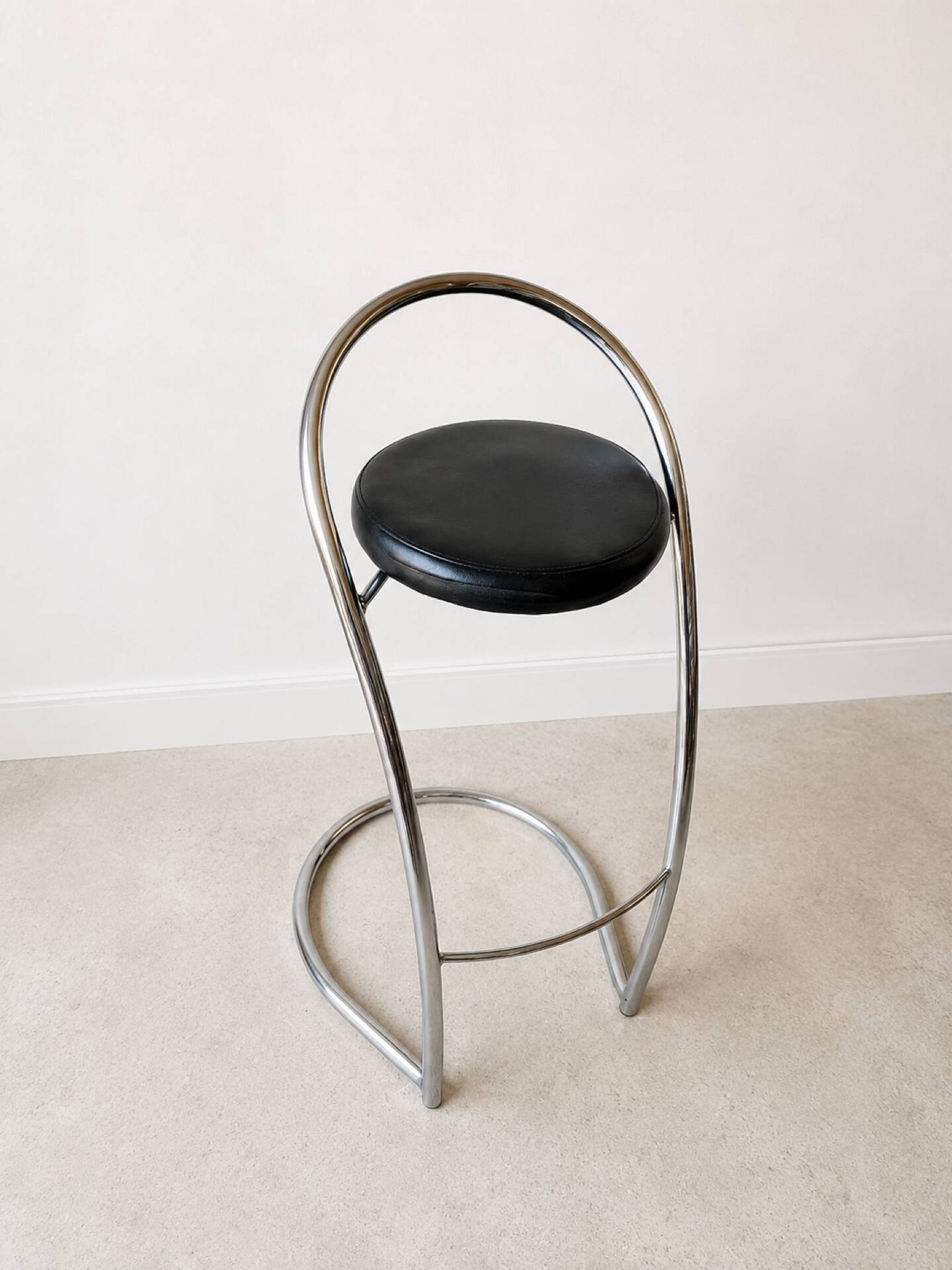 Pair of "Arc" bar stools by Effezeta – Italian Design, Years