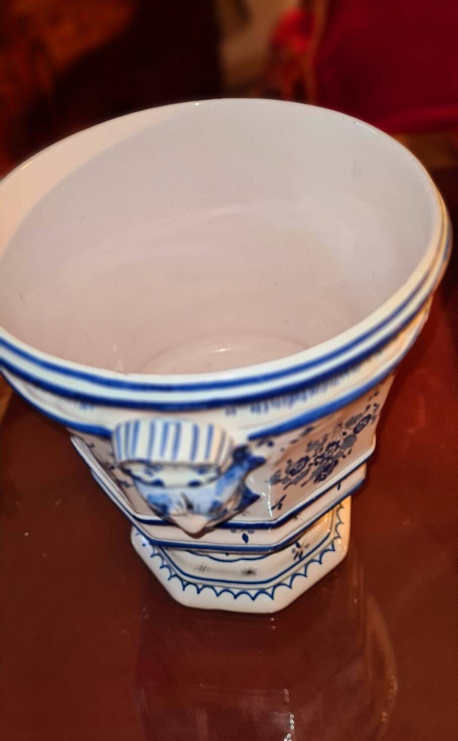 Large cache pot in Nevers earthenware