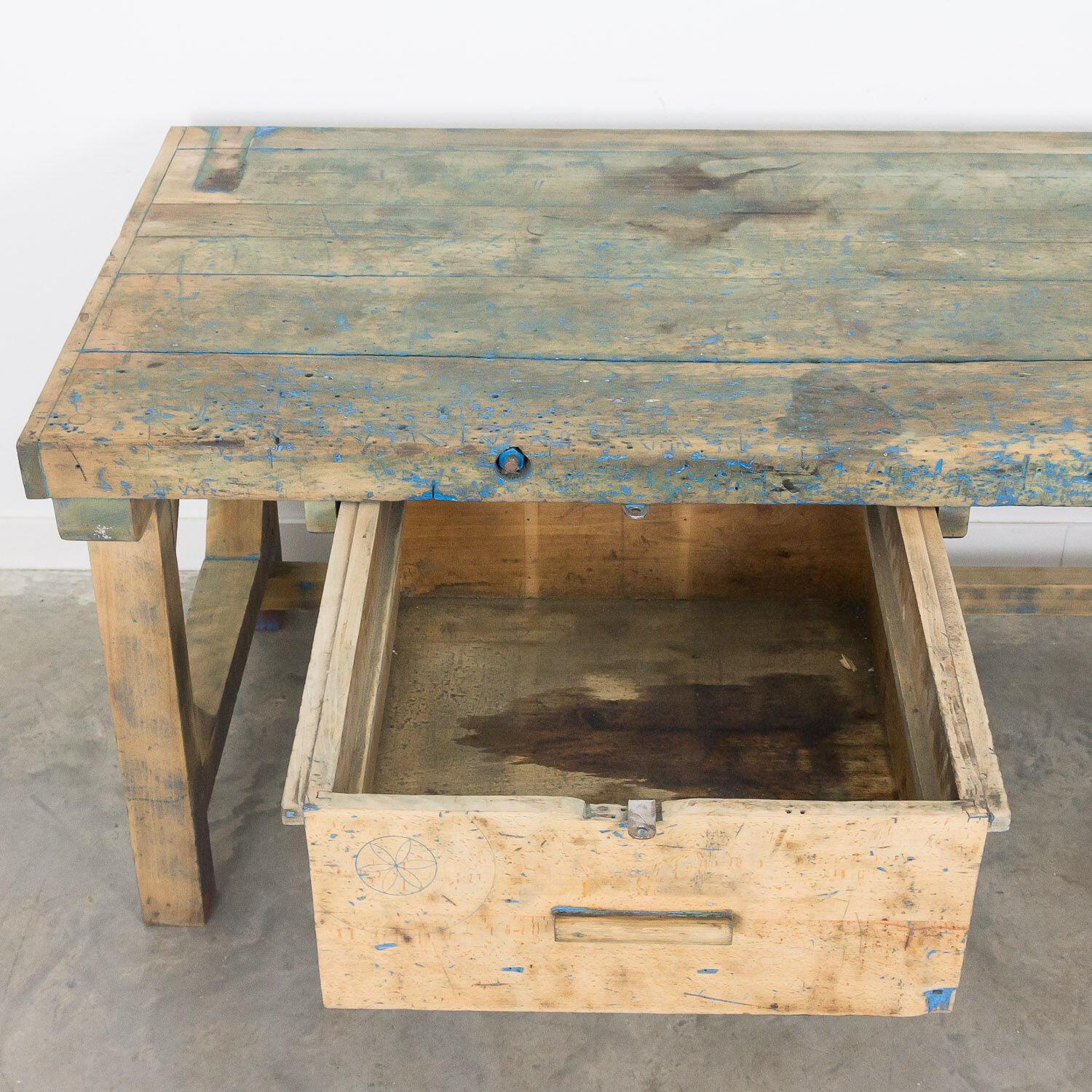 Industrial workbench