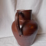 Pitcher in Bonny sandstone